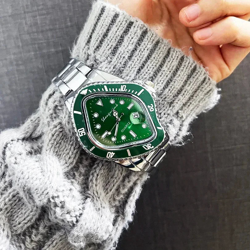 Montre cadran artistique – vue de profil