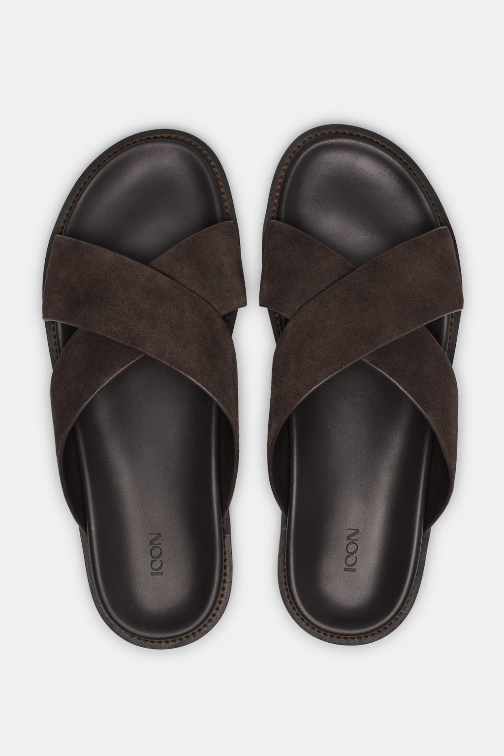 Sandales croisées daim homme – vue de dos Stefano