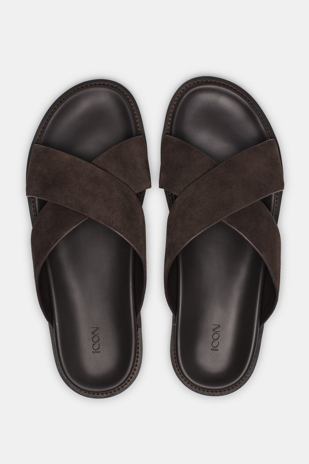 Sandales croisées daim homme – vue de dos Stefano