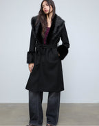 Manteau Long Noir Femme avec Détails en Fausse Fourrure – Élégant & Chaud