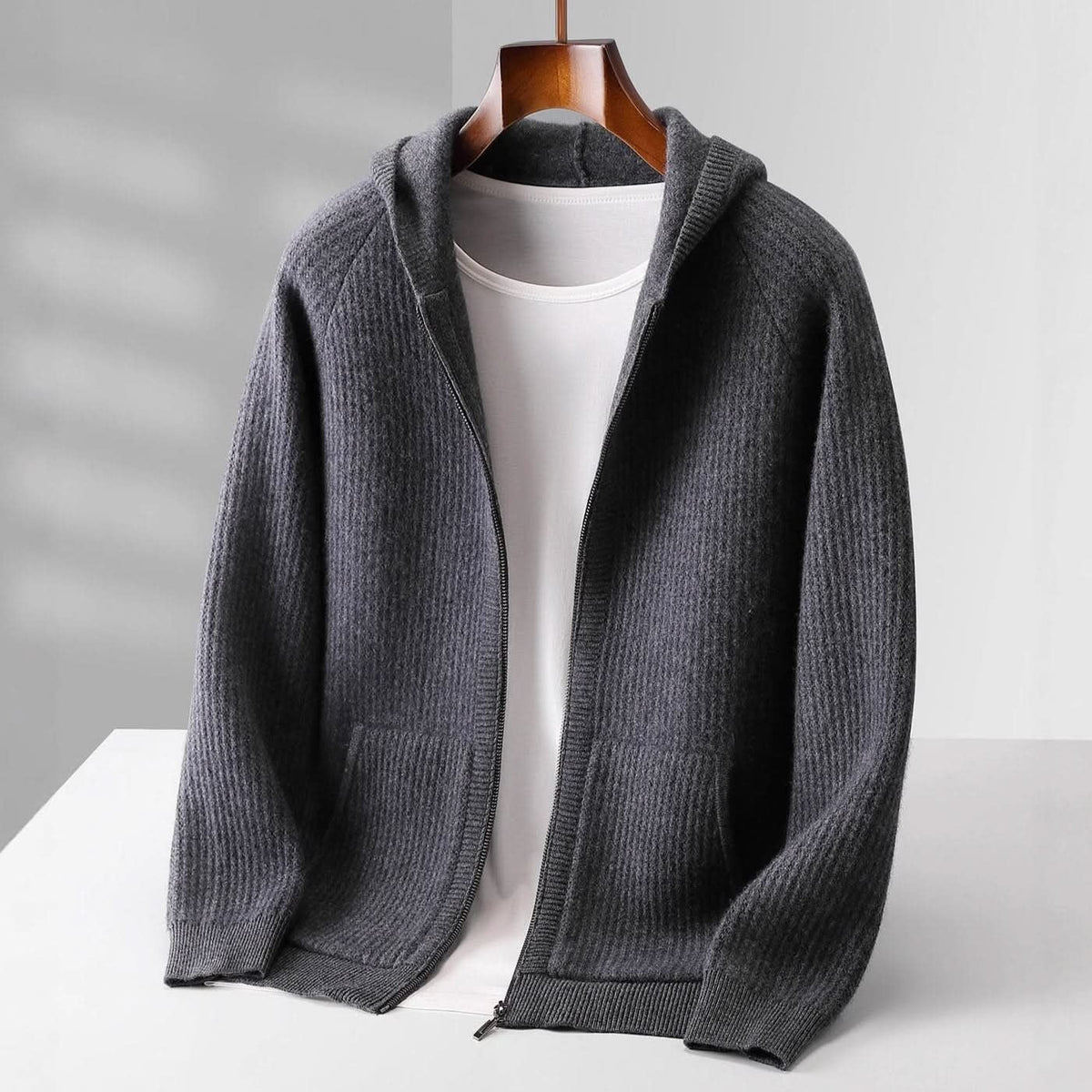 Hoodie Noah Gris Foncé Lifestyle – Valenne