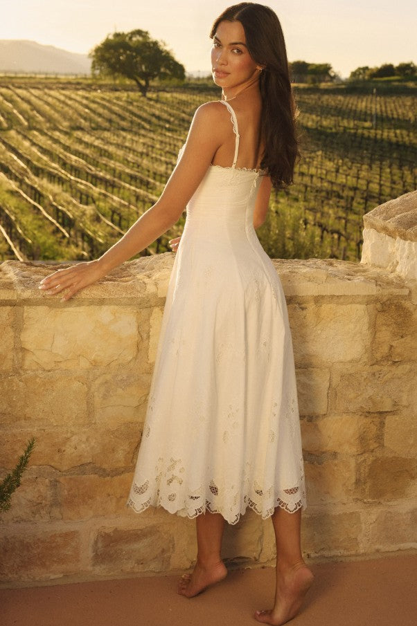 Tatiana – Robe Midi Blanche en Coton Broderie Anglaise