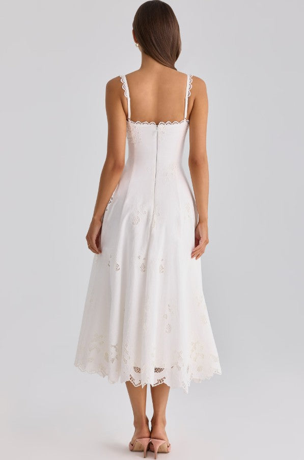 Tatiana – Robe Midi Blanche en Coton Broderie Anglaise