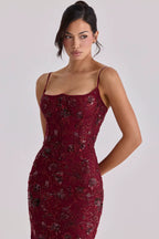 Arabella – Robe Maxi Bordeaux Dentelle Fleurie Corsage Lacé Dos