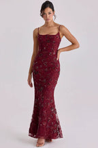 Arabella – Robe Maxi Bordeaux Dentelle Fleurie Corsage Lacé Dos