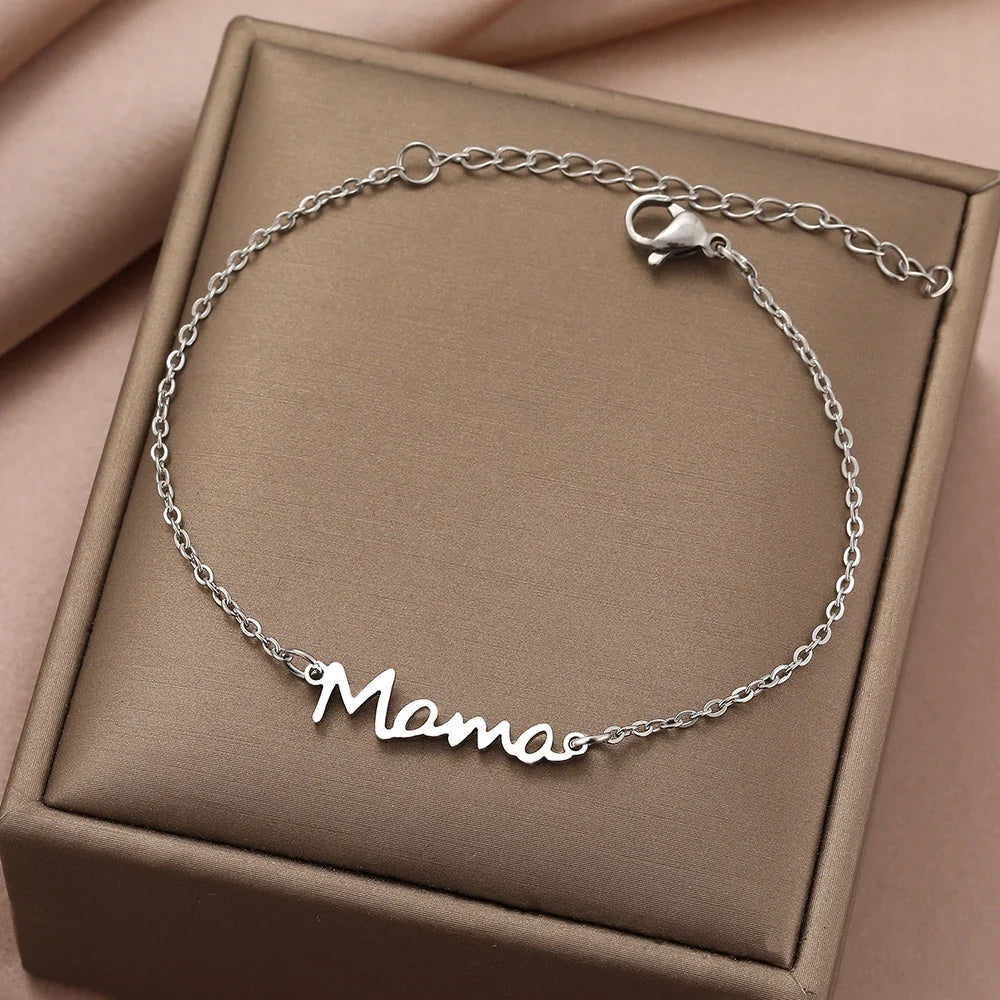 Bracelet Mama Femme Porté – Valenne