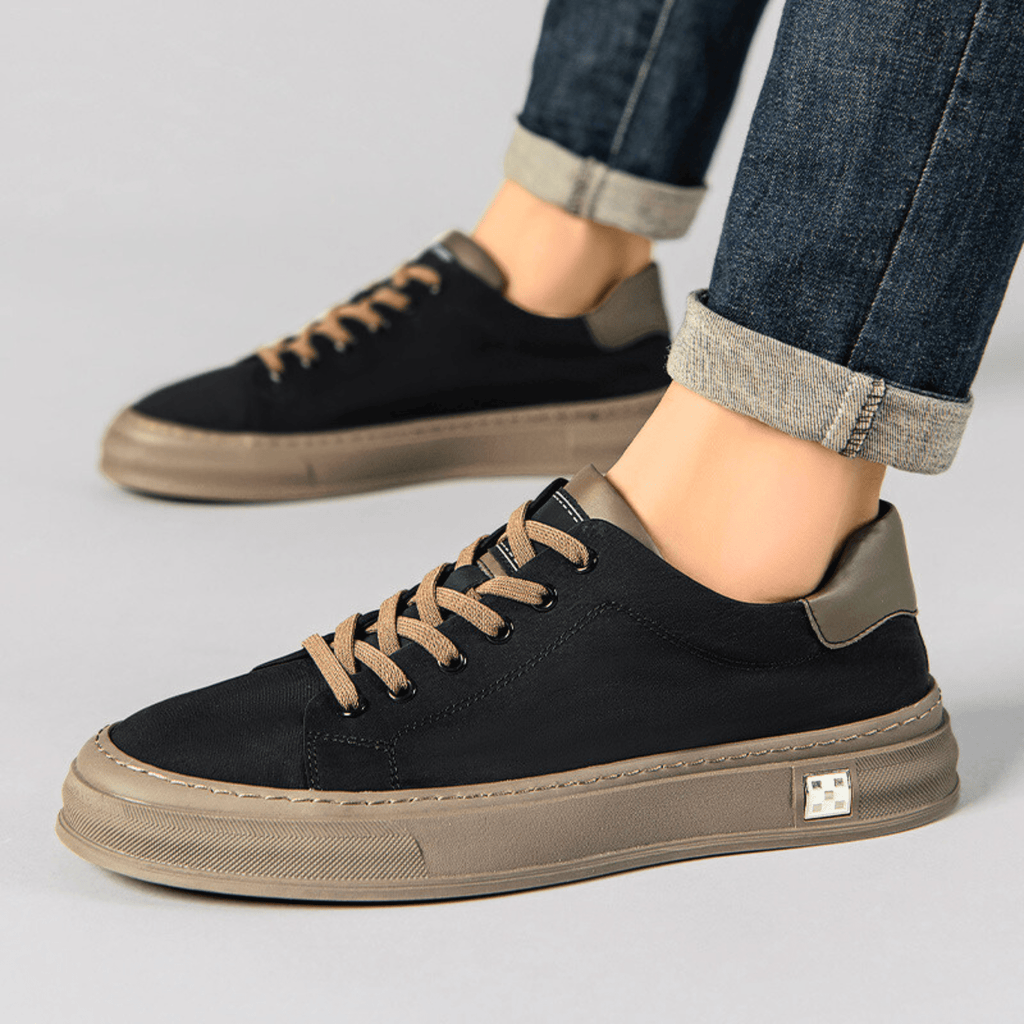 Emerson Trainer Noir Obsidienne – détail canvas premium